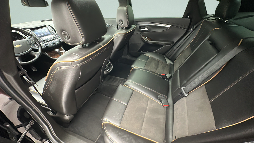 Used 2015 Chevrolet Impala LT FWD image 9