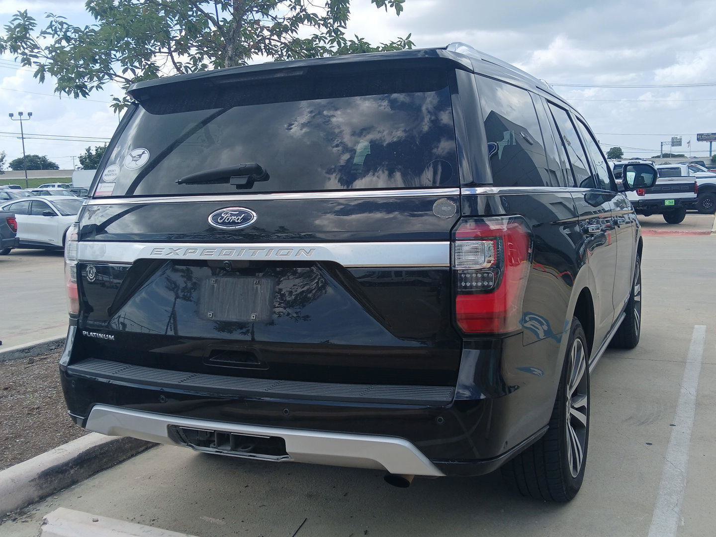 Used 2021 Ford Expedition Platinum RWD image 9