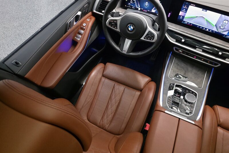Used 2024 BMW X7 xDrive40i w/ M Sport Package AWD/4WD image 34