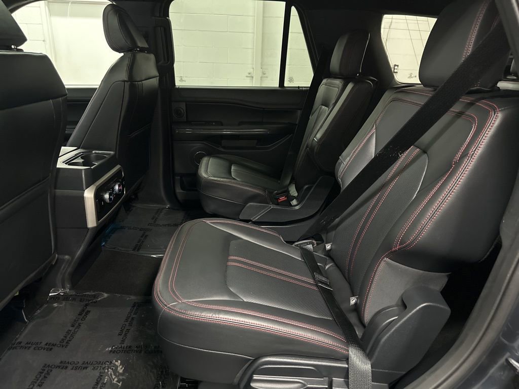 Used 2024 Ford Expedition Limited AWD/4WD image 33