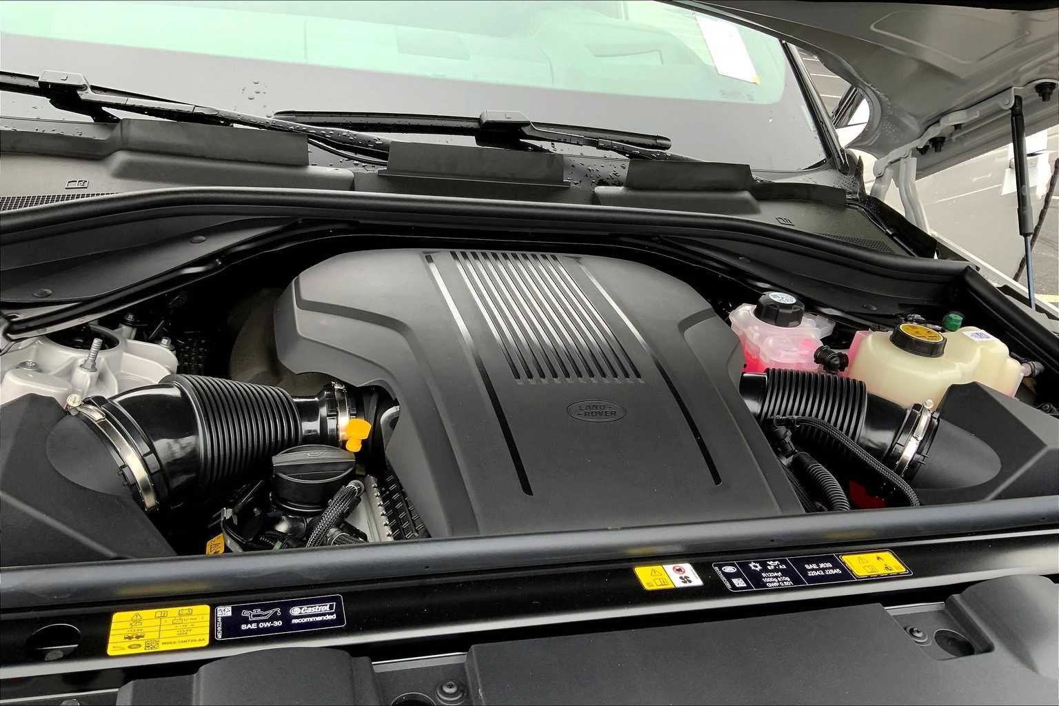 Used 2025 Land Rover Range Rover Sport Autobiography image 14