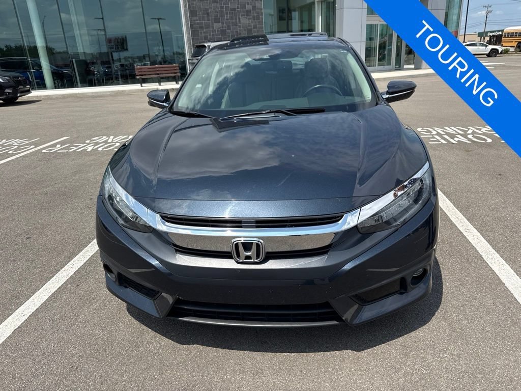 Used 2017 Honda Civic Touring image 3