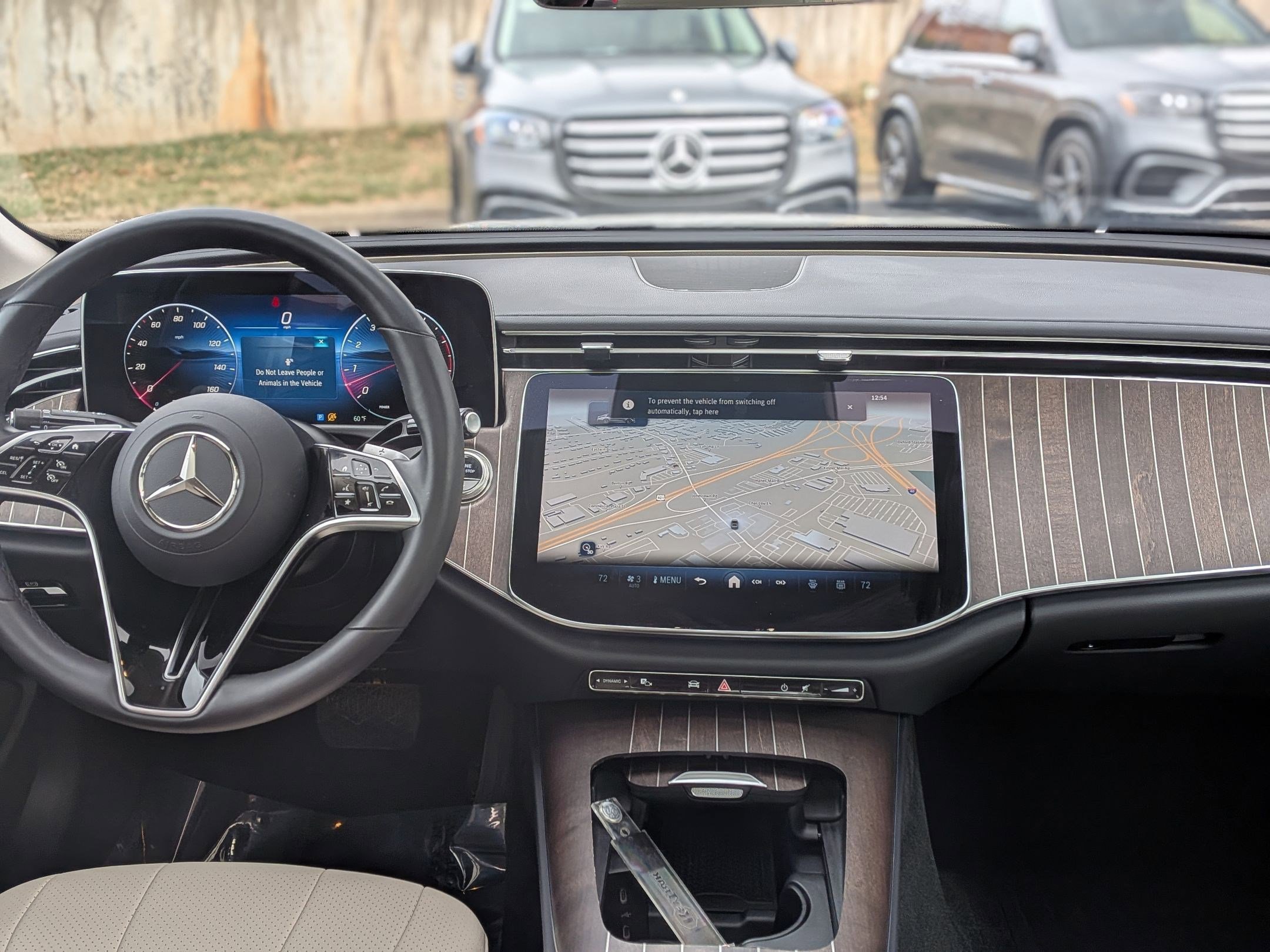 Used 2025 Mercedes-Benz E 450 4MATIC Sedan image 29