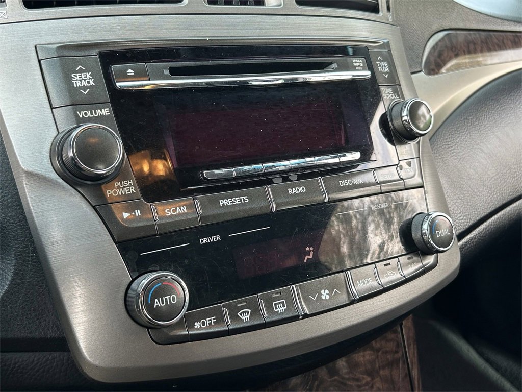 Used 2012 Toyota Avalon image 26