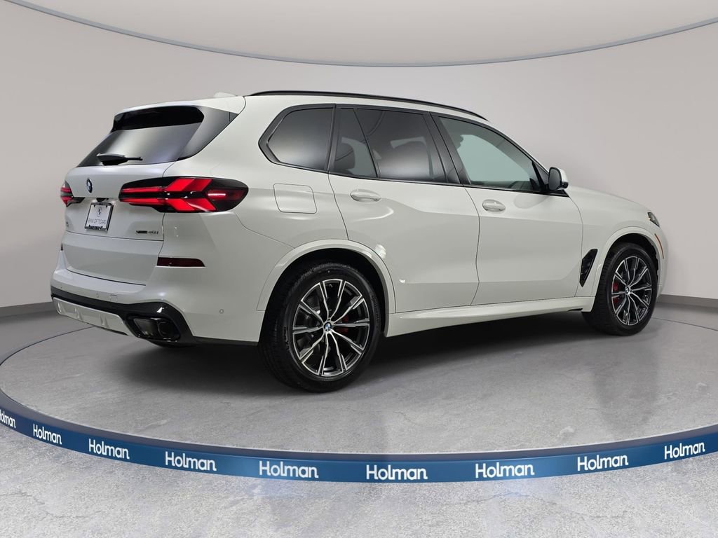New 2026 BMW X5 xDrive40i w/ M Sport Package image 5