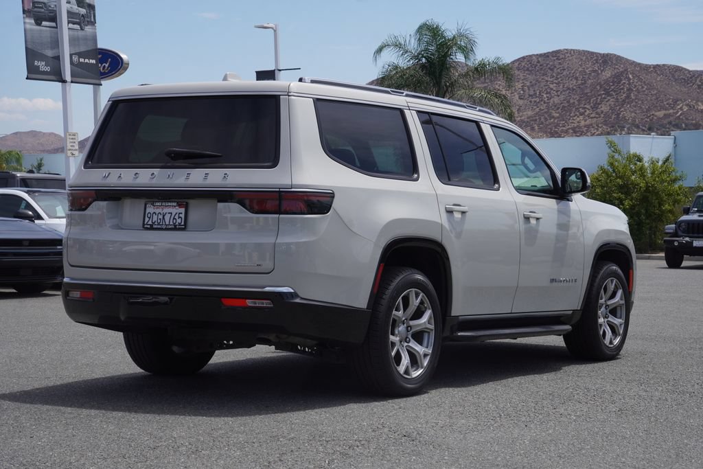 Certified 2022 Jeep Wagoneer Series II RWD image 4