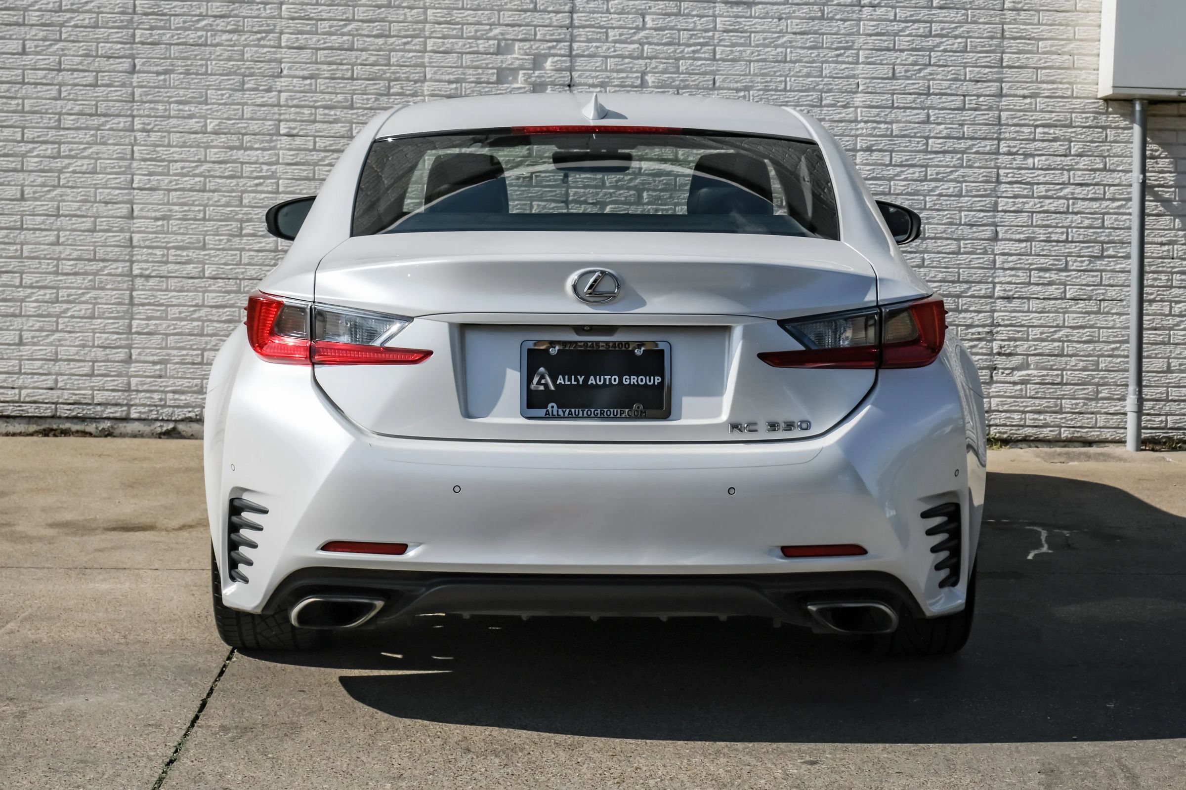 Used 2016 Lexus RC 350 w/ Luxury Package RWD image 9