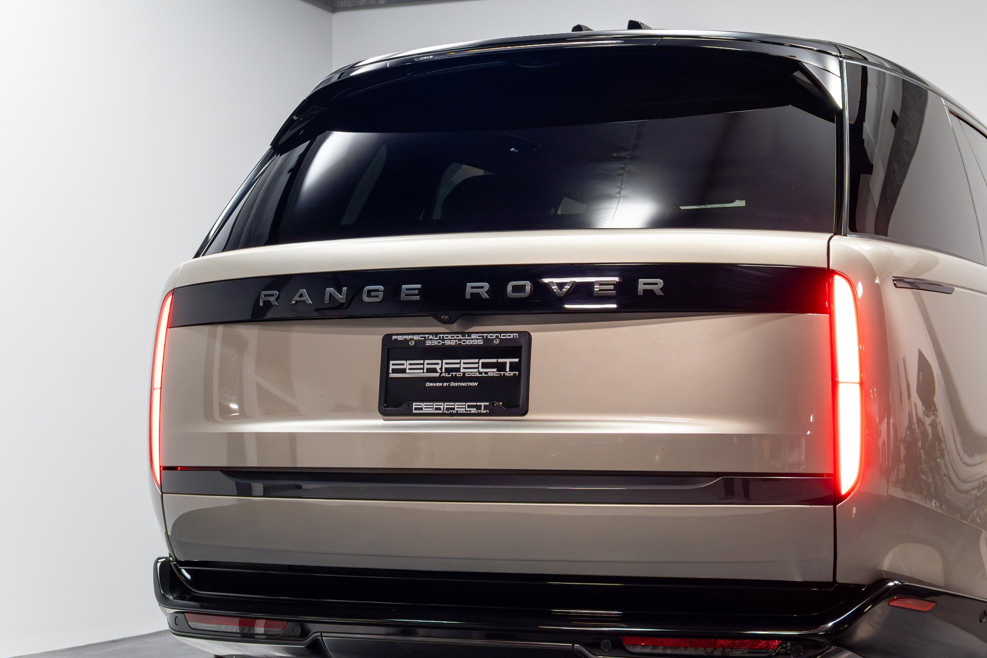 Used 2025 Land Rover Range Rover SE AWD/4WD image 81