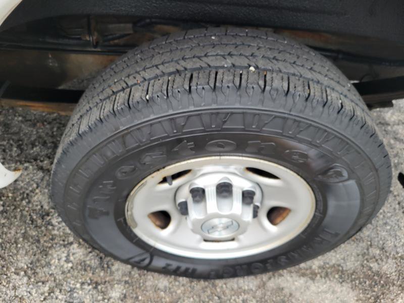 Used 2016 Chevrolet Express 2500 image 7