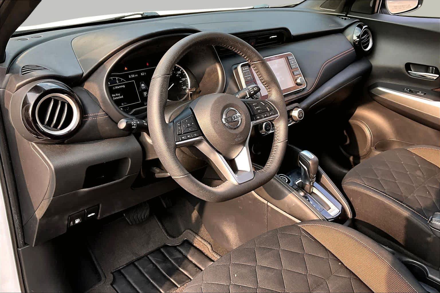 Certified 2020 Nissan Kicks SR FWD image 16