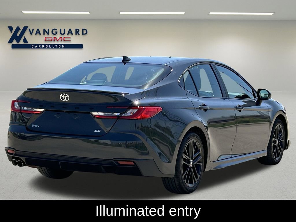 Used 2025 Toyota Camry SE image 10