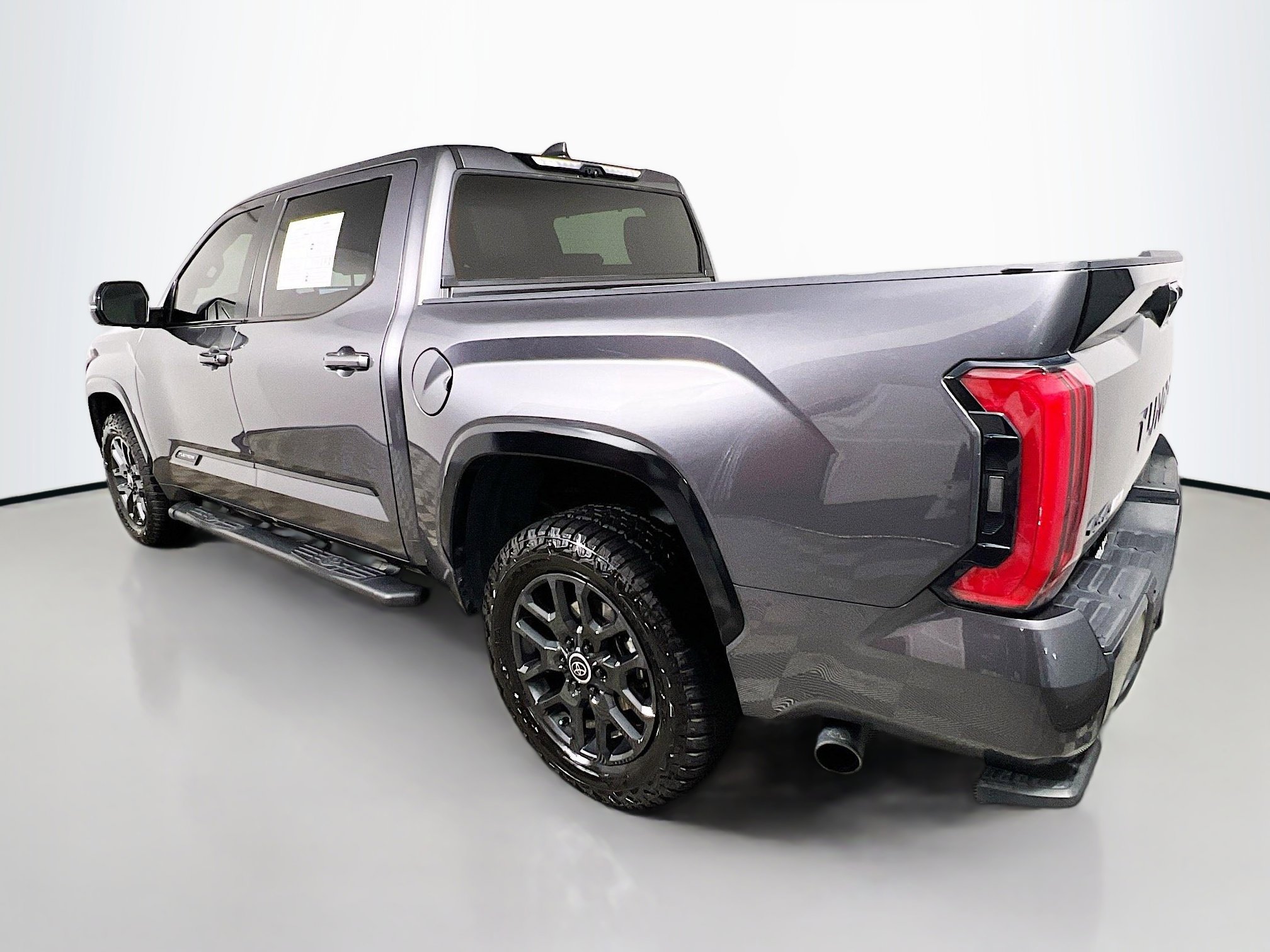 Used 2024 Toyota Tundra Platinum image 6