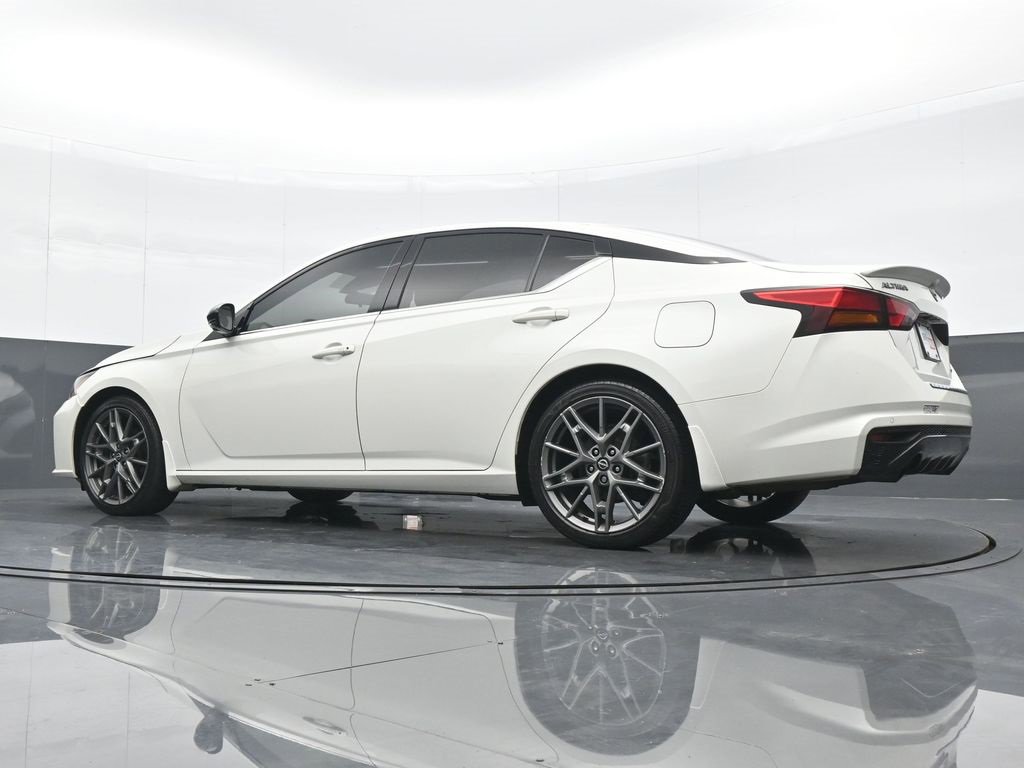 Used 2023 Nissan Altima 2.0 SR image 19