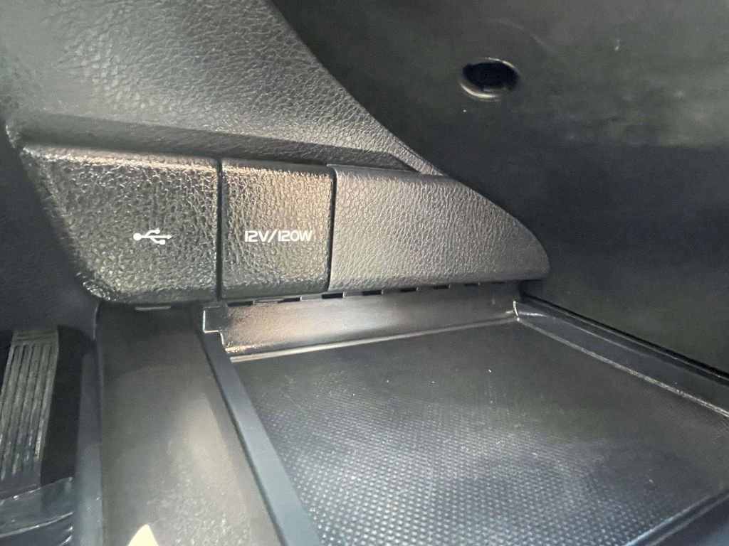Used 2023 Toyota Camry SE FWD image 36