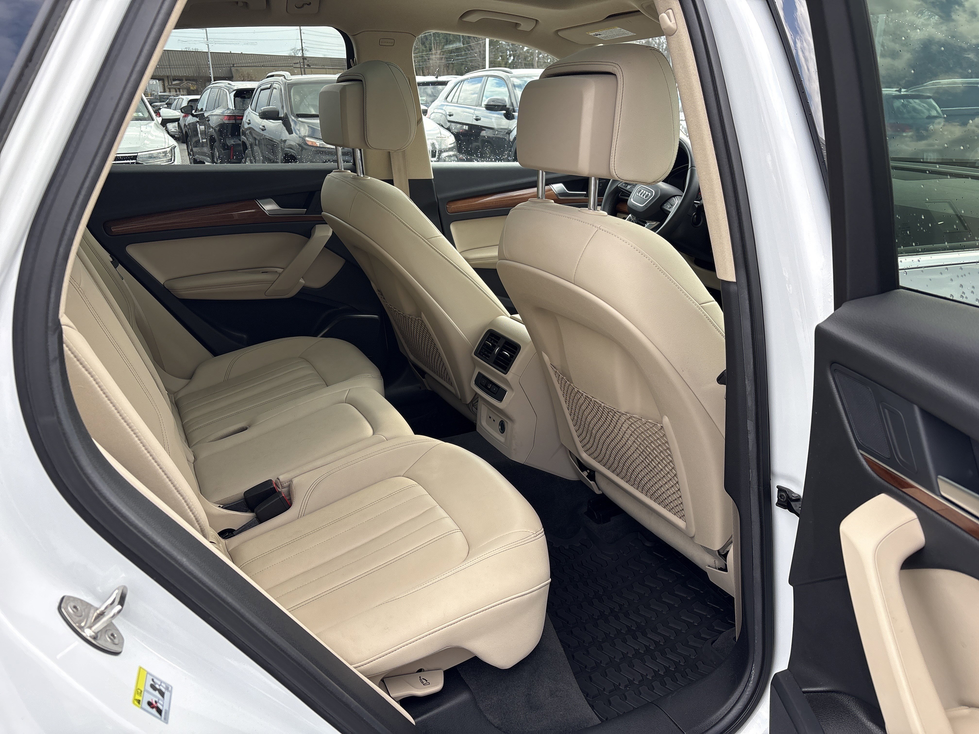 Used 2021 Audi Q5 Premium Plus w/ Premium Plus Package image 30