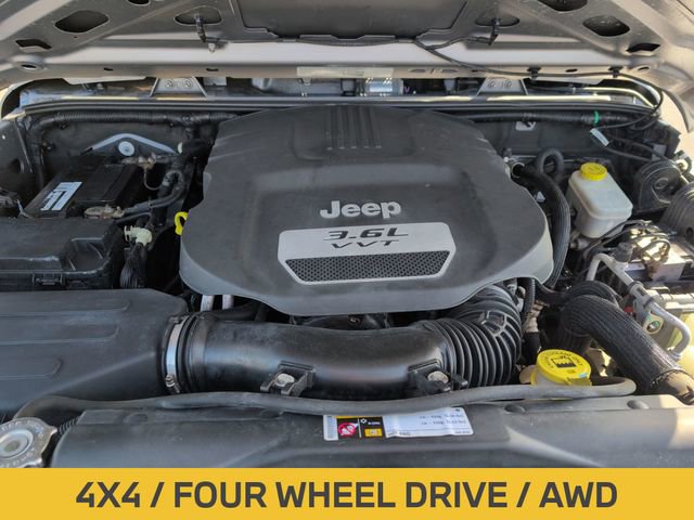 Used 2013 Jeep Wrangler Unlimited Sport image 12