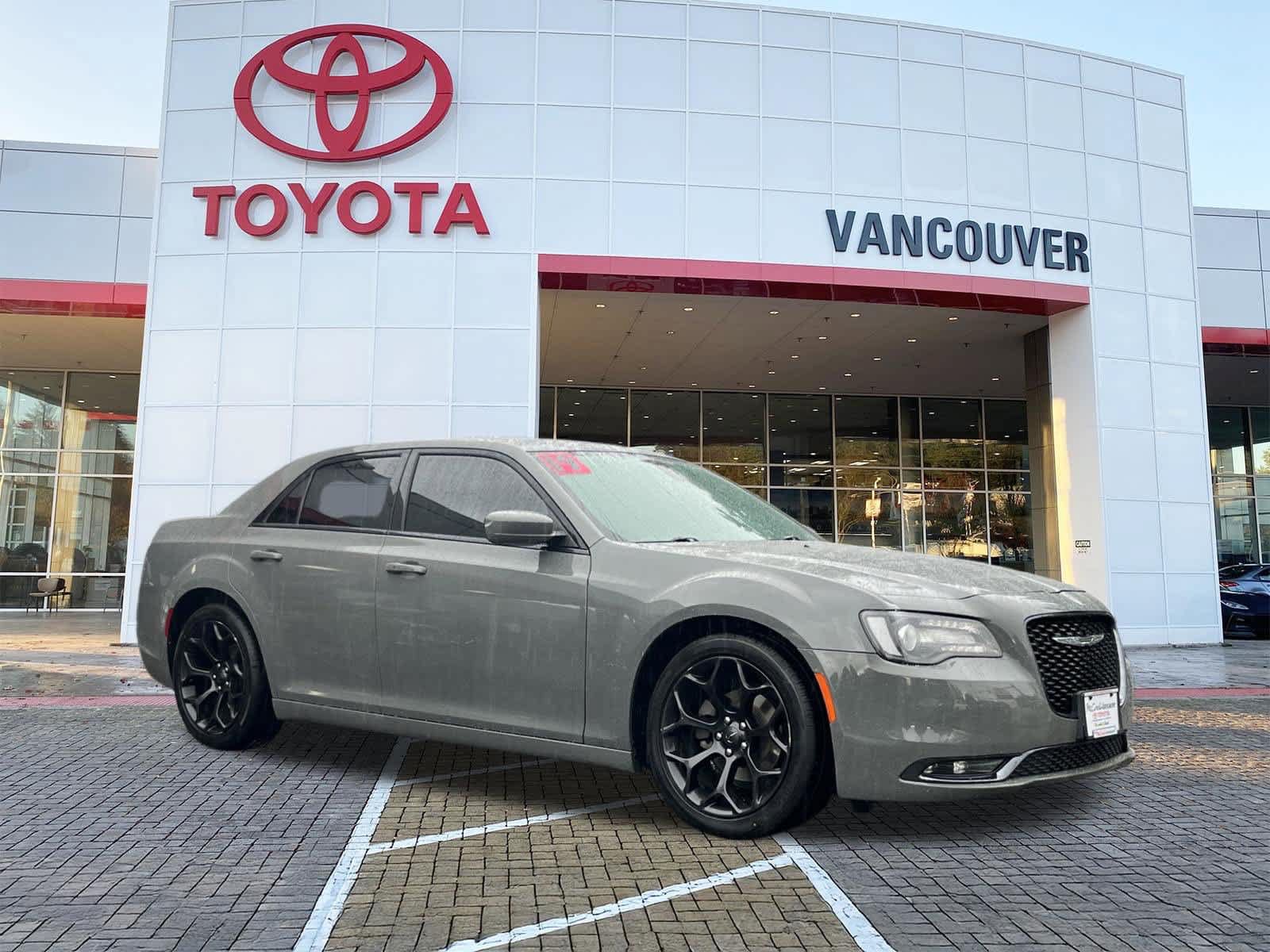 Used 2019 Chrysler 300 S RWD image 1