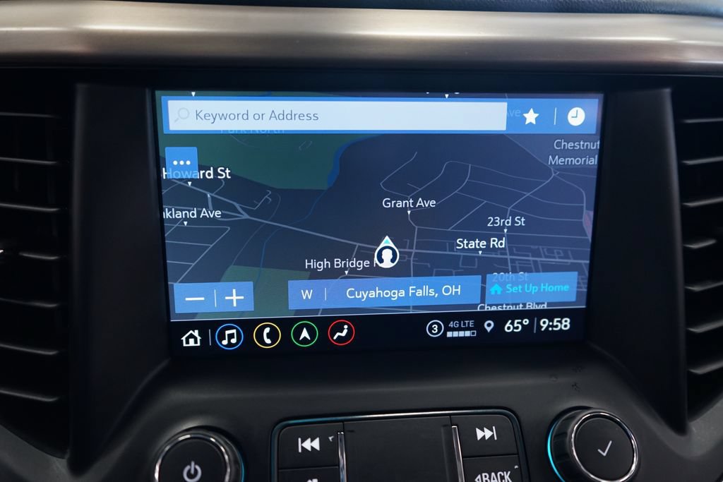 Used 2022 GMC Acadia Denali AWD/4WD image 8