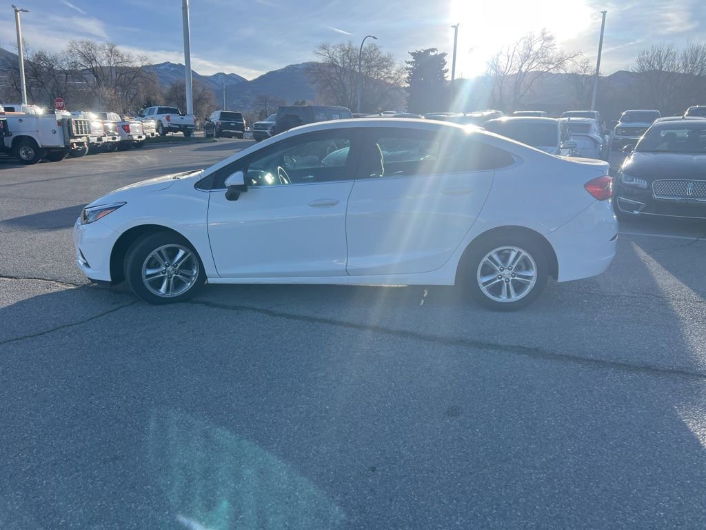 Used 2017 Chevrolet Cruze LT image 14