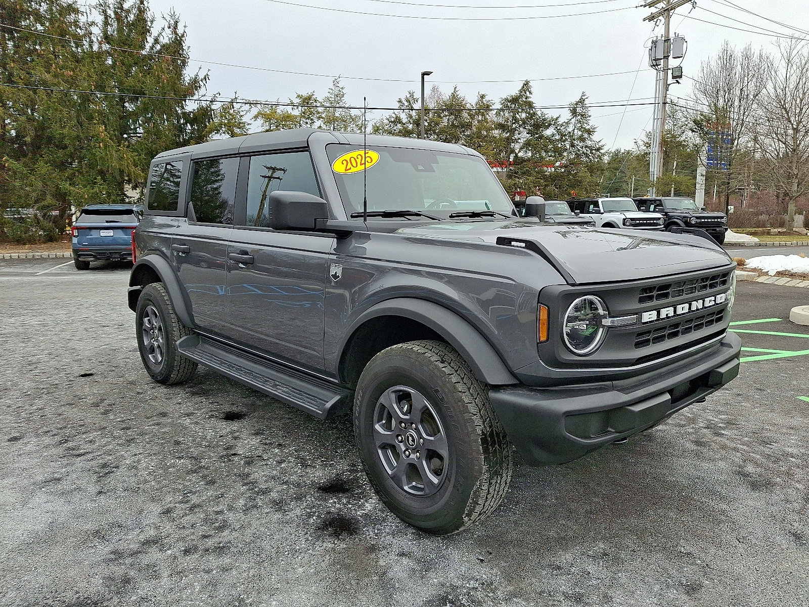 Used 2025 Ford Bronco Big Bend image 3