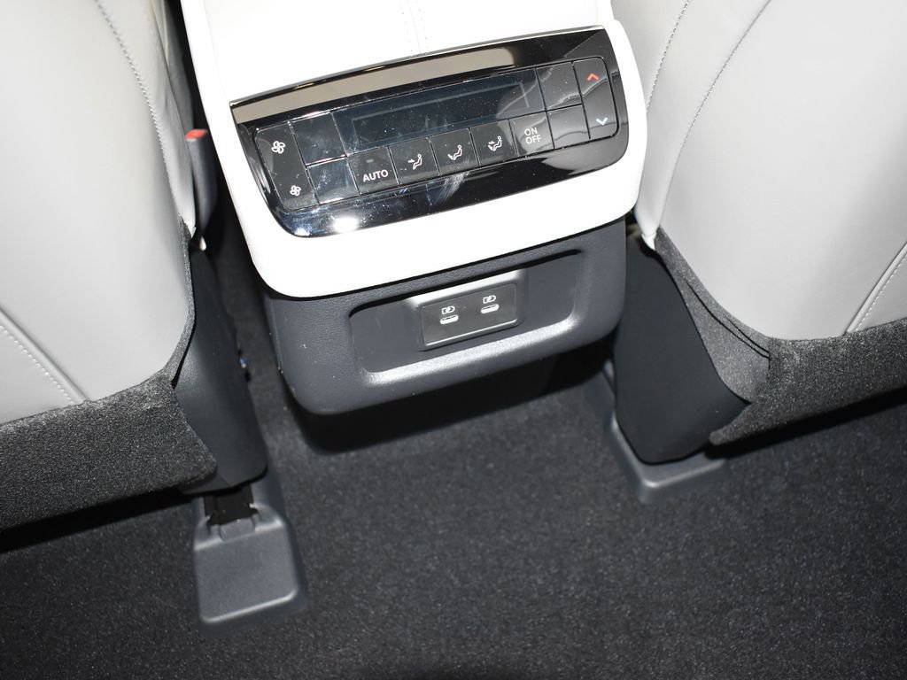 Certified 2026 INFINITI QX60 Pure w/ Cargo Package FWD image 19