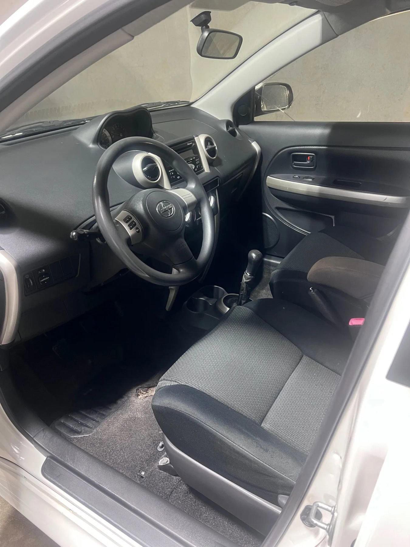 Used 2006 Scion xA Hatchback 4D image 11