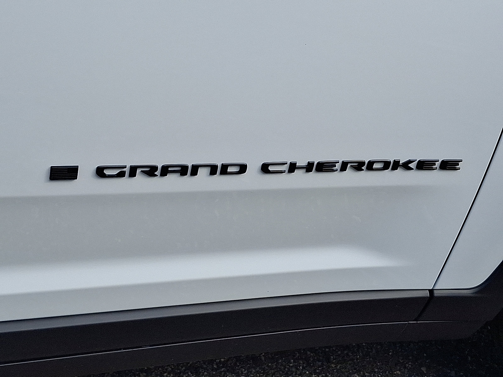 New 2025 Jeep Grand Cherokee L Altitude image 16
