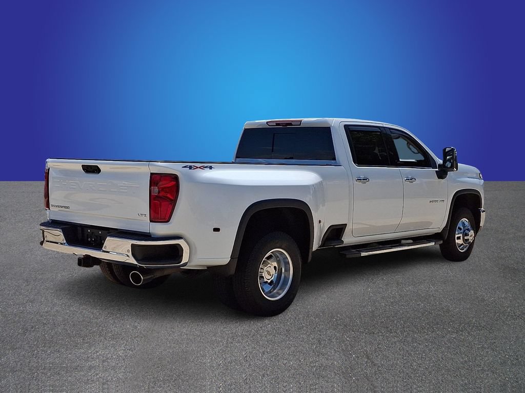 Used 2024 Chevrolet Silverado 3500 LTZ w/ LTZ Plus Package AWD/4WD image 4
