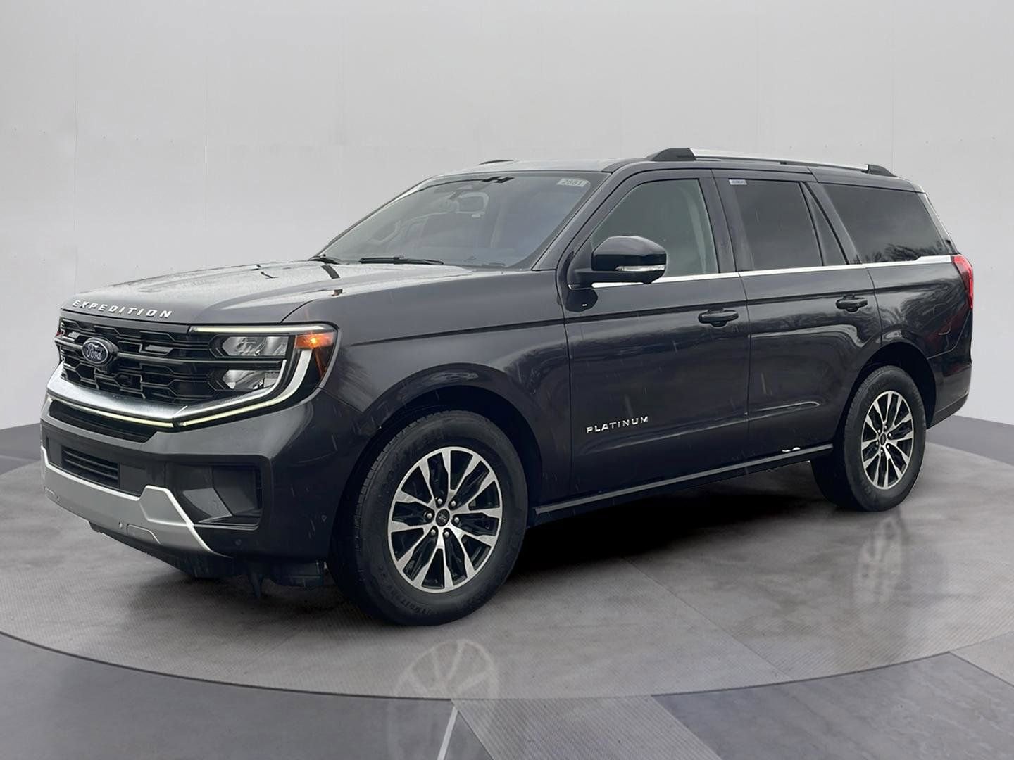 Certified 2025 Ford Expedition Platinum image 1