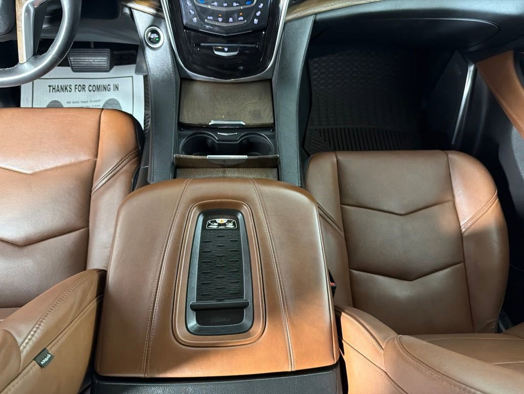 Used 2017 Cadillac Escalade Premium Luxury AWD/4WD image 31