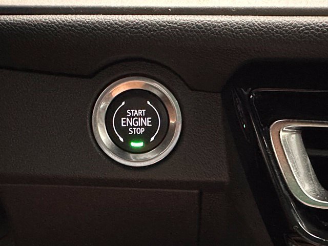 Used 2026 Chevrolet Traverse LT AWD/4WD image 12