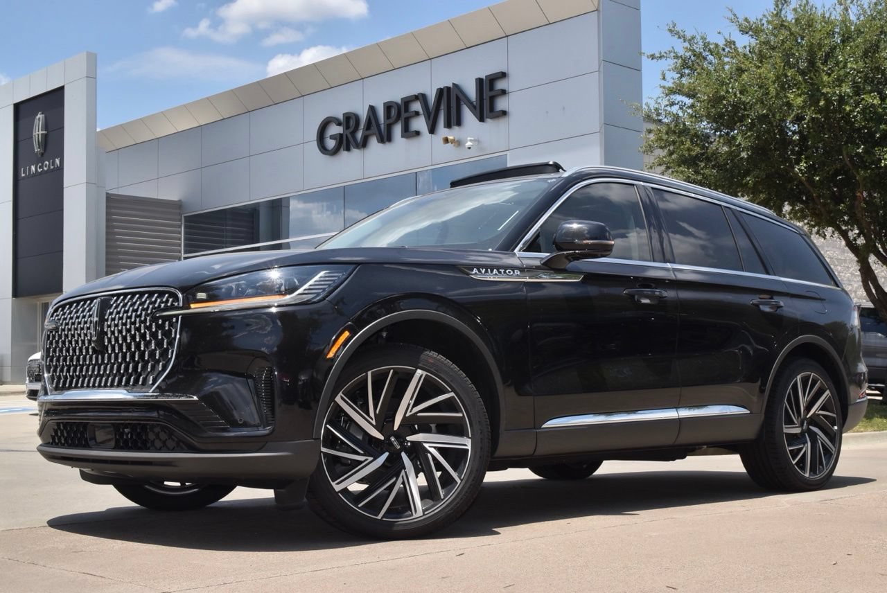 New 2026 Lincoln Aviator Reserve AWD/4WD image 1