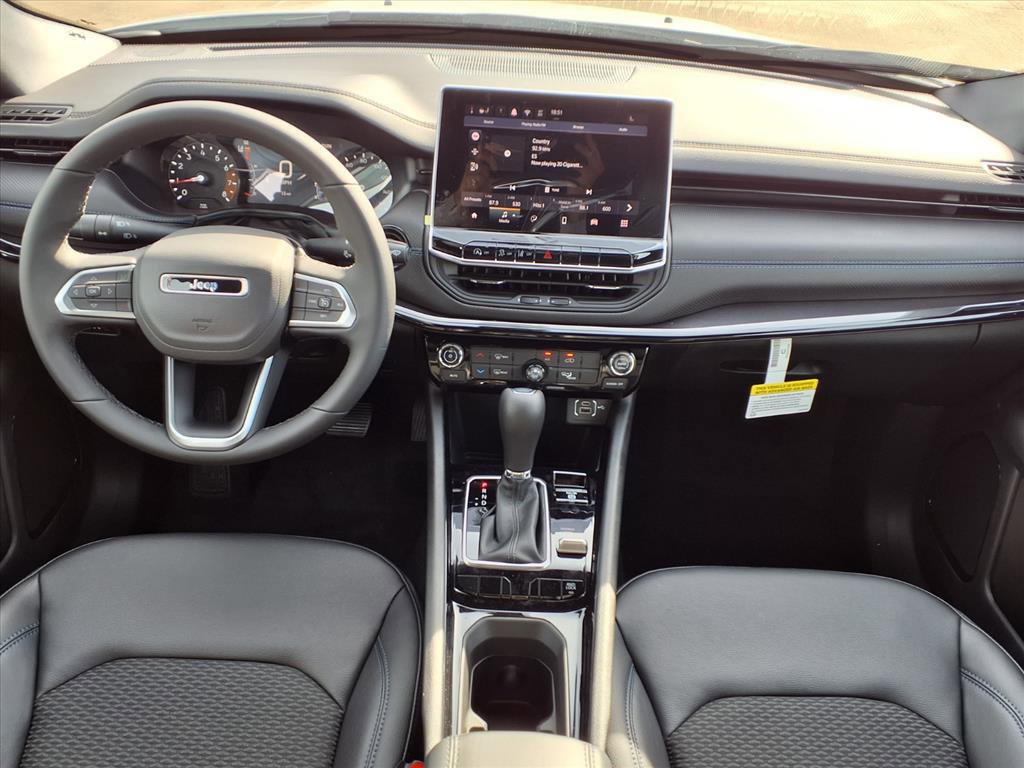 New 2026 Jeep Compass Altitude image 8