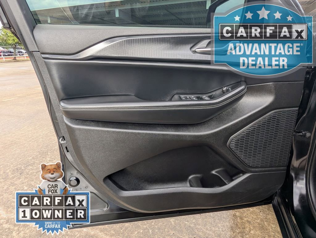 Used 2024 Jeep Grand Cherokee Altitude AWD/4WD image 14