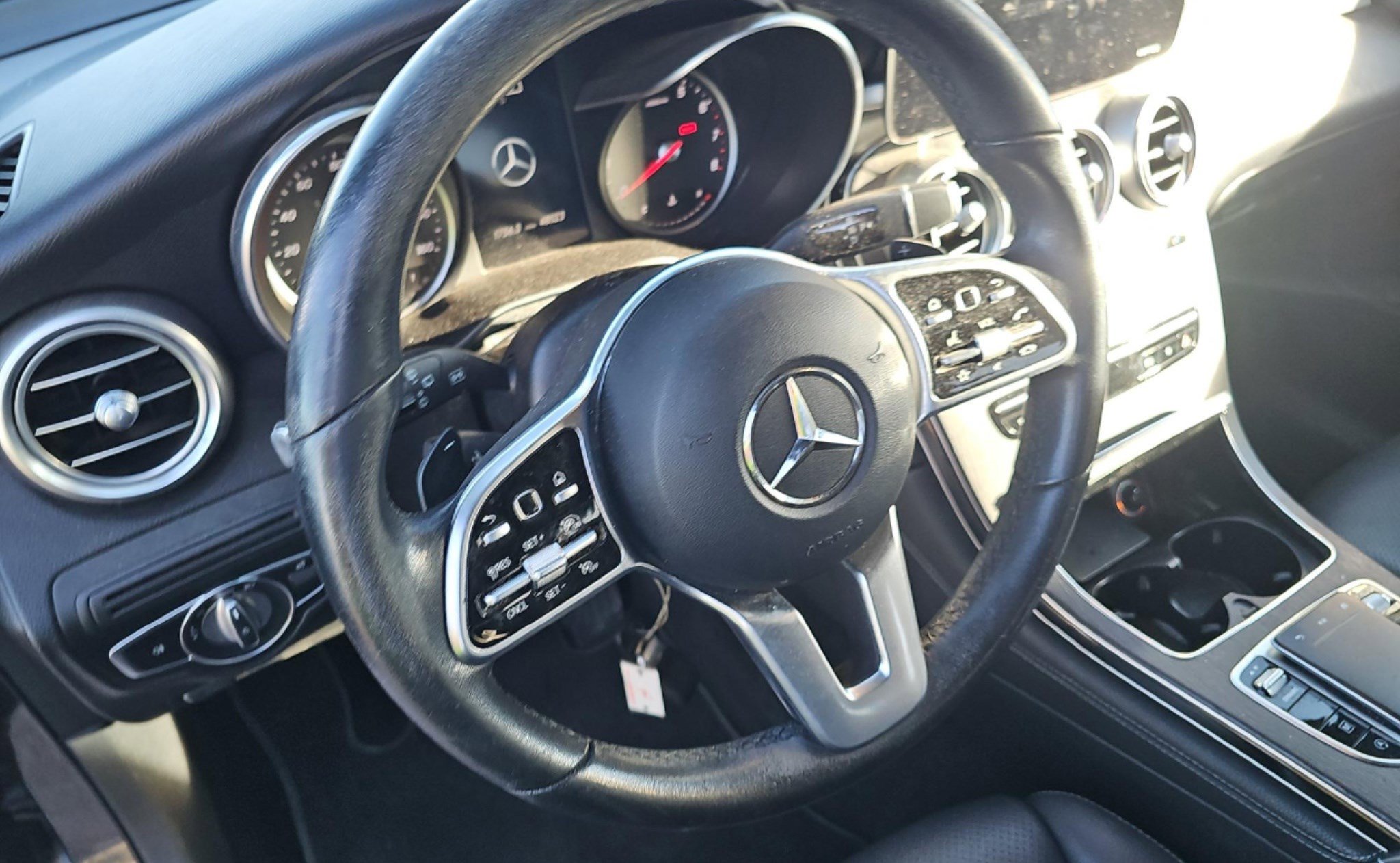 Used 2020 Mercedes-Benz GLC 300 image 7