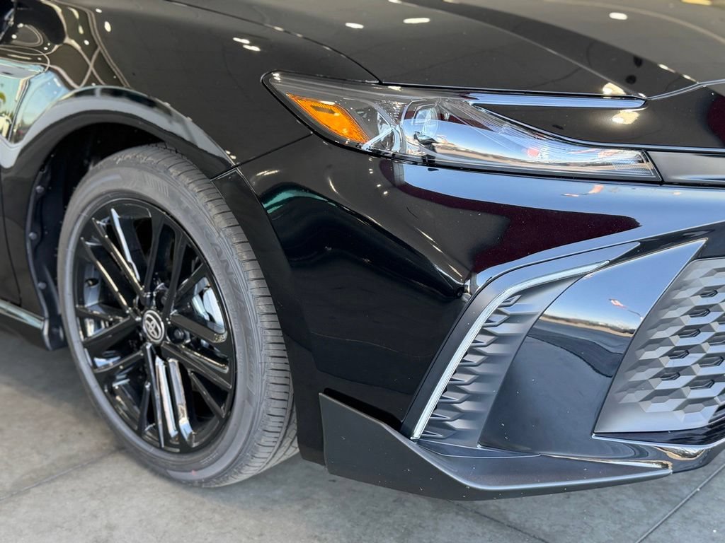 Used 2026 Toyota Camry SE FWD image 9