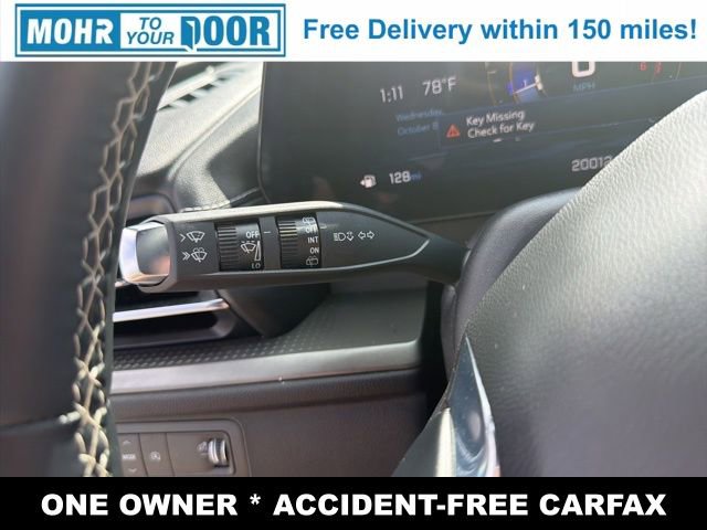 Used 2025 Chevrolet Traverse LT image 17