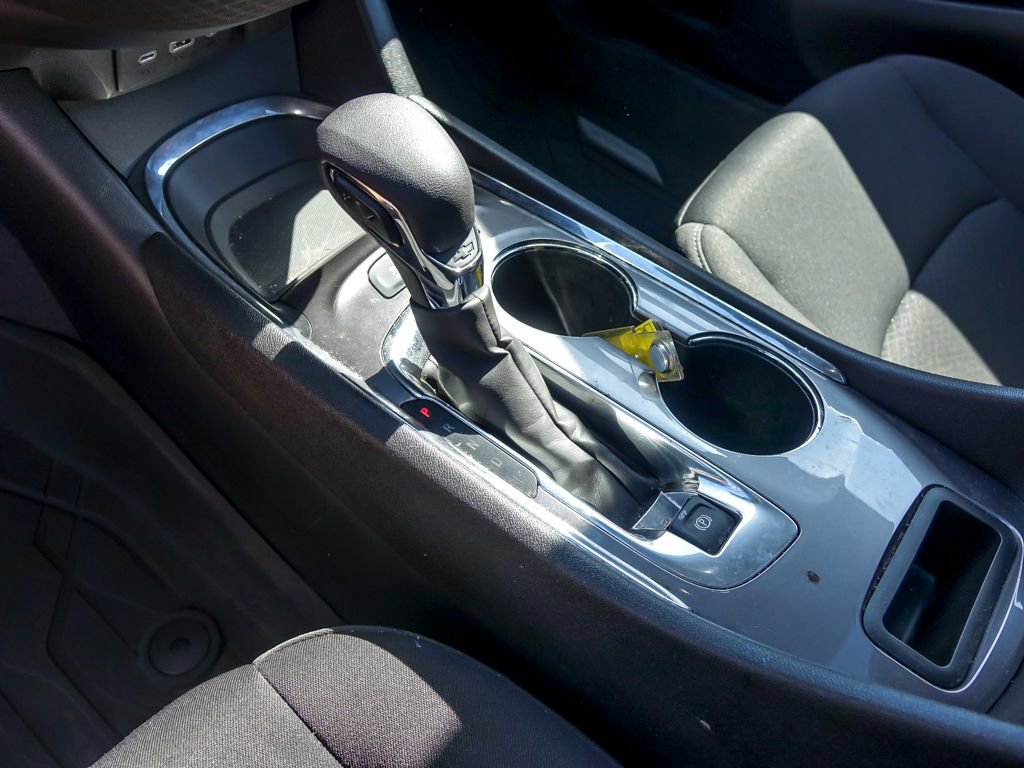 Used 2023 Chevrolet Malibu LT w/ Driver Confidence Package FWD image 21