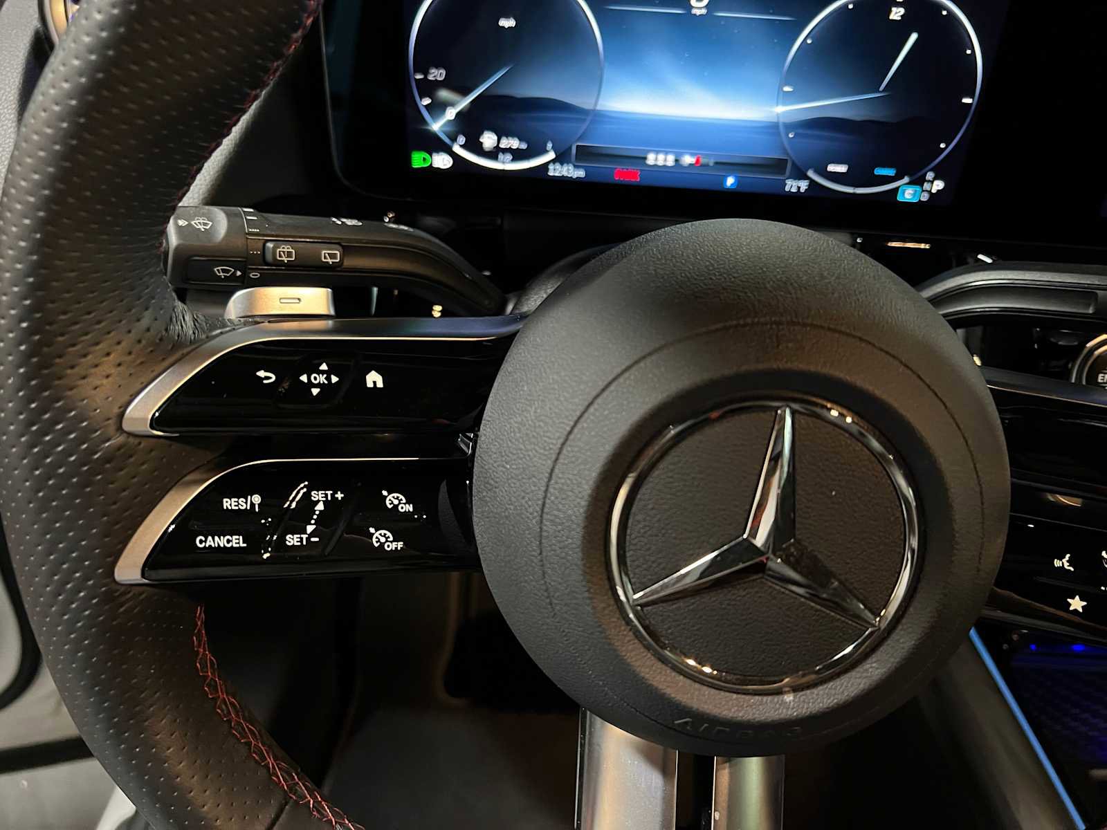 Certified 2025 Mercedes-Benz GLA 250 4MATIC image 23