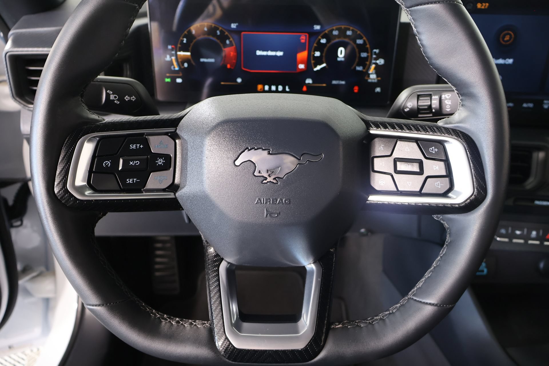 Used 2024 Ford Mustang Coupe RWD image 3