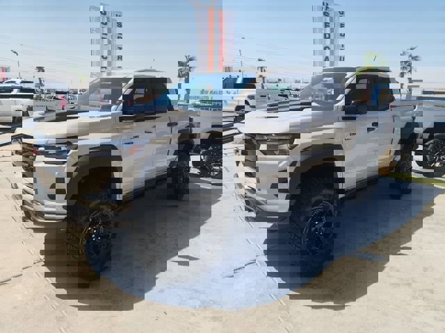 New 2026 Chevrolet Colorado ZR2 w/ ZR2 Bison Edition image 8