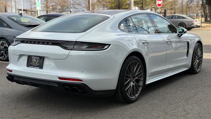 Used 2023 Porsche Panamera 4 Platinum Edition w/ Assistance Package image 5