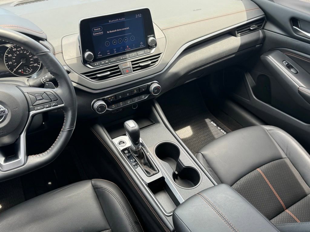 Used 2022 Nissan Altima 2.5 SR w/ Midnight Edition Package FWD image 19