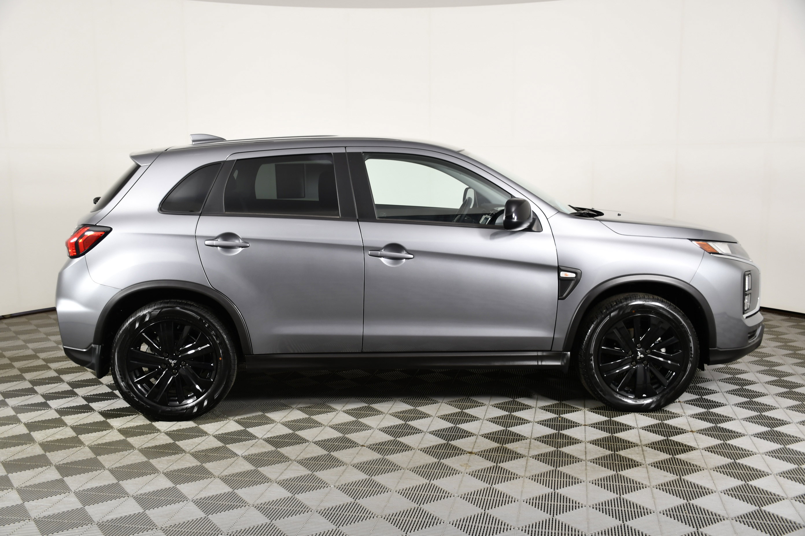 Used 2024 Mitsubishi Outlander Sport LE image 5