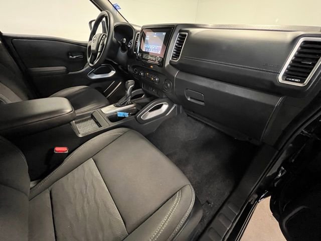 Used 2024 Nissan Frontier SV image 10