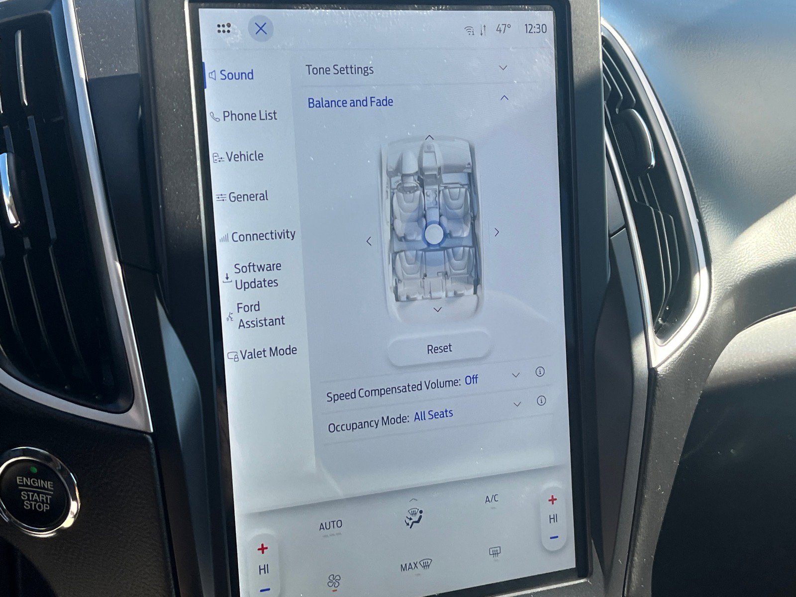 Certified 2024 Ford Edge SE w/ Black Appearance Package image 14