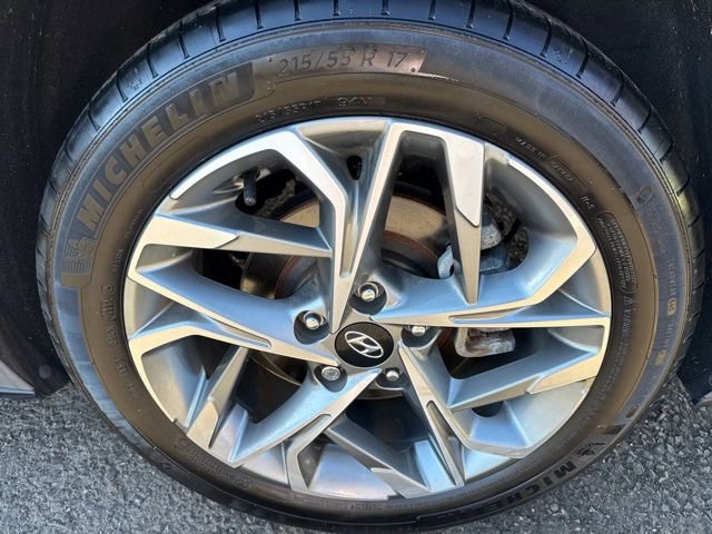 Certified 2023 Hyundai Sonata SEL w/ Convenience Package image 9