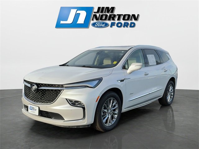 Used 2023 Buick Enclave Avenir w/ Avenir Technology Package image 7