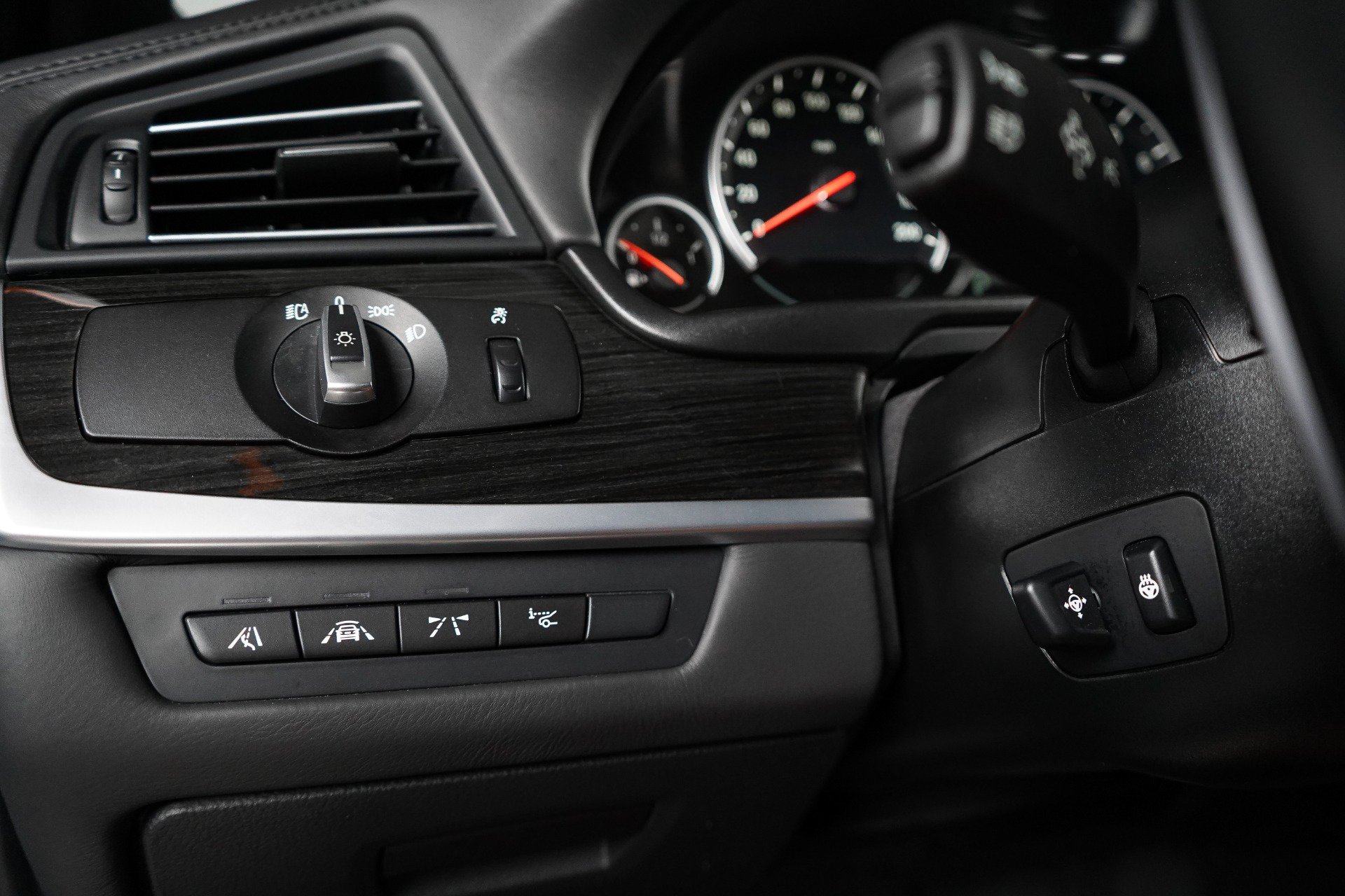 Used 2014 BMW M5 RWD image 59