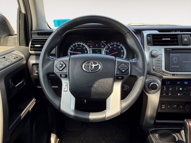 Used 2018 Toyota 4Runner Limited AWD/4WD image 17